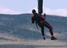 Ένα bungee jump του Will Smith…αξίας 200 εκατ. δολαρίων! (video) Ένα bungee jump του Γουίλ Σμιθ…αξίας 200 εκατ. δολαρίων! (video)