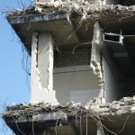 Δεν εντοπίστηκε κανείς εγκλωβισμένος στο κτίριο που κατέρρευσε στον Πειραιά