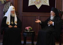 Η Ρωσική Ορθόδοξος Εκκλησία διακόπτει στις σχέσεις με το Οικουμενικό Πατριαρχείο Κωνσταντινουπόλεως Η Ρωσική Ορθόδοξος Εκκλησία διακόπτει στις σχέσεις με το Οικουμενικό Πατριαρχείο Κωνσταντινουπόλεως