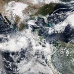 "Σαρώνει" το Μεξικό ο καταστροφικός τυφώνας Ουίλα [εικόνες & video]