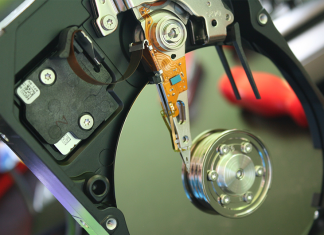 Western Digital: Παρουσιάζει τον μεγαλύτερο σκληρό δίσκο στον κόσμο Western Digital: Παρουσιάζει τον μεγαλύτερο σκληρό δίσκο στον κόσμο