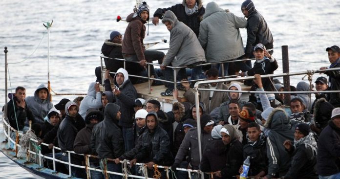 Τραγωδία: Νεκροί μετανάστες από ναυάγιο σκάφους ανοιχτά της Αλικαρνασσού [Video]