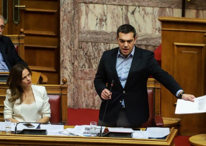 Τορπίλη Τσίπρα: Αφήνει ανοικτό παράθυρο να μην περάσει η συμφωνία των Πρεσπών