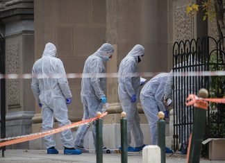 Έκρηξη έξω από τον Ιερό Ναό Αγίου Διονυσίου στο Κολωνάκι