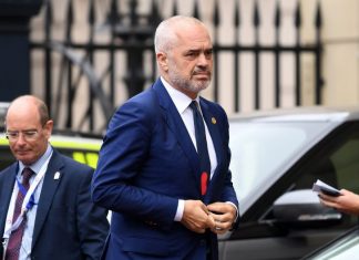 Ο Ράμα αρπάζει περιουσίες ομογενών