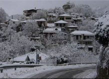 Τρίκαλα: Ανοιχτοί οι δρόμοι στα ορεινά του νομού από τη χιονόπτωση