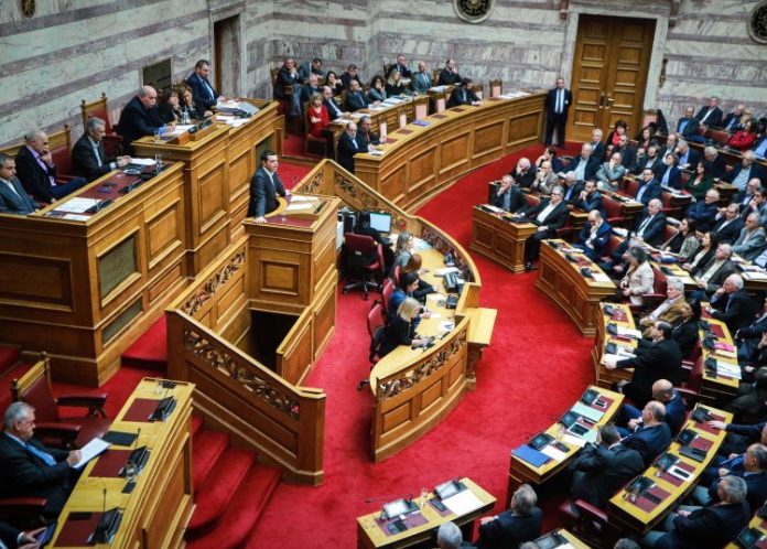 Η συζήτηση για ψήφο εμπιστοσύνης στην κυβέρνηση