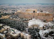 Χιόνια στην Αττική έφερε ο «Τηλέμαχος»