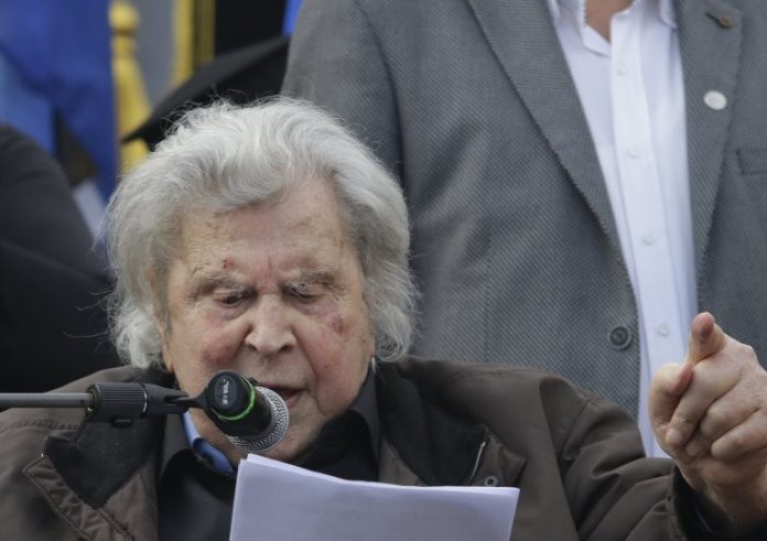 Mίκης Θεοδωράκης: Η Μέρκελ γοήτευσε και καθυπόταξε τον Τσίπρα