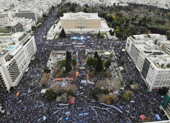 «Νέα πανεθνική συγκέντρωση στο Σύνταγμα την Πέμπτη στις 19:00» – Ημέρα ψήφισης της Συμφωνίας των Πρεσπών στη Βουλή
