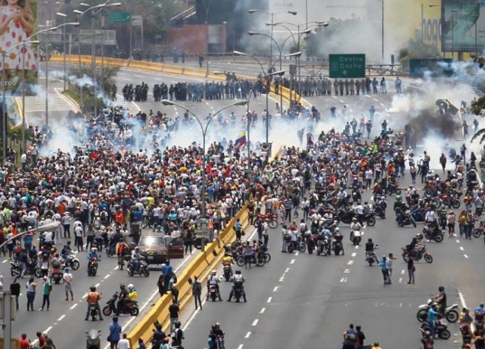 Βενεζουέλα: 26 νεκροί σε 4 ημέρες αντικυβερνητικών διαδηλώσεων, σύμφωνα με ΜΚΟ