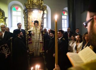 Εγκάρδια συνάντηση του πρωθυπουργού με τον Οικουμενικό Πατριάρχη στην ιστορική Θεολογική Σχολή της Χάλκης
