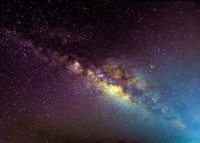 Το τηλεσκόπιο «Χαμπλ» ανακάλυψε γειτονικό νάνο γαλαξία ηλικίας 13 δισ. ετών