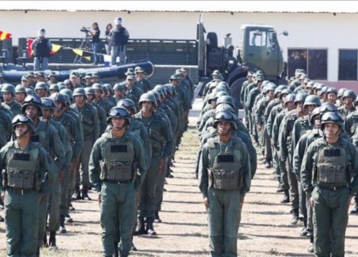 Βενεζουέλα: Ο στρατός σε «επαγρύπνηση» για την αποτροπή παραβιάσεων των συνόρων