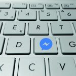 Facebook: Έρχεται το «dark mode» στο Messenger Facebook: Έρχεται το "dark mode" στο Messenger