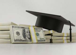 Η απρόσμενη δωρεά ενός δισεκατομμυριούχου ανακινεί το θέμα των φοιτητικών δανείων που "πνίγουν" χιλιάδες νέους