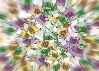 Moody's: Θετικές οι προοπτικές του ελληνικού τραπεζικού συστήματος