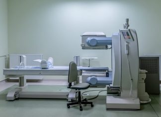 Ταλαιπωρία για τους ασφαλισμένους του ΕΟΠΥΥ: Τι αλλάζει από σήμερα σε αξονικές και μαγνητικές τομογραφίες