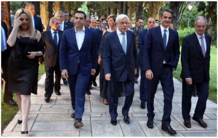 ΠτΔ: Τιμούμε την επέτειο Αποκατάστασης της Δημοκρατίας με ενωμένες τις δημοκρατικές πολιτικές δυνάμεις ΠτΔ: Τιμούμε την επέτειο Αποκατάστασης της Δημοκρατίας με ενωμένες τις δημοκρατικές πολιτικές δυνάμεις