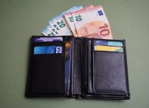 Δημοσιεύθηκε η ΚΥΑ της εφάπαξ ενίσχυσης σε μη επιδοτούμενους μακροχρόνια ανέργους