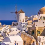«Η Ελλάδα είναι έτοιμη για θερινό τουρισμό», γράφει η αυστριακή εφημερίδα Kronen Zeitung