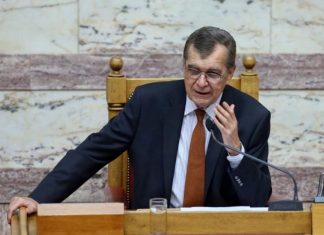 Πέθανε από κορονοϊό ο Δημήτρης Κρεμαστινός