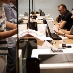 Το 70% των δημοσίων υπαλλήλων κανονικά στη θέση του από Δευτέρα