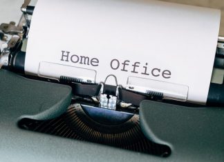Παράταση τηλεργασίας και κλιμακωτού ωραρίου στην Αττική έως 31 Οκτωβρίου
