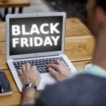 Σε ρυθμούς Black Friday ηλεκτρονικά καταστήματα και καταναλωτές